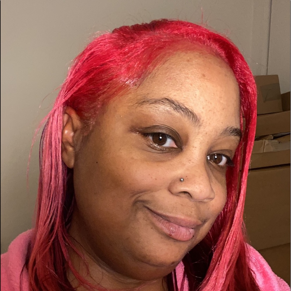 Meet your Posher, Ronethia